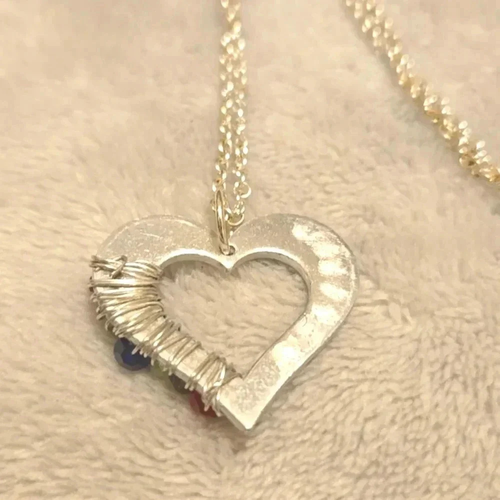 #526 Silver tone grandma necklace - Picture 4 of 5